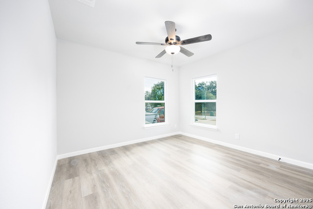 Image 21 of 34 For 107 Cornish