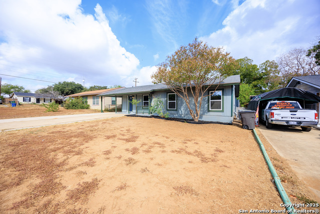 Image 3 of 34 For 107 Cornish