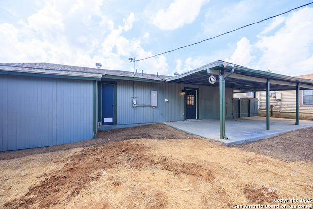 Image 32 of 34 For 107 Cornish