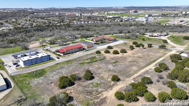 Image 11 of 25 For 15211 Bell Ln