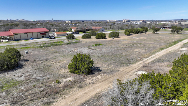 Image 18 of 25 For 15211 Bell Ln