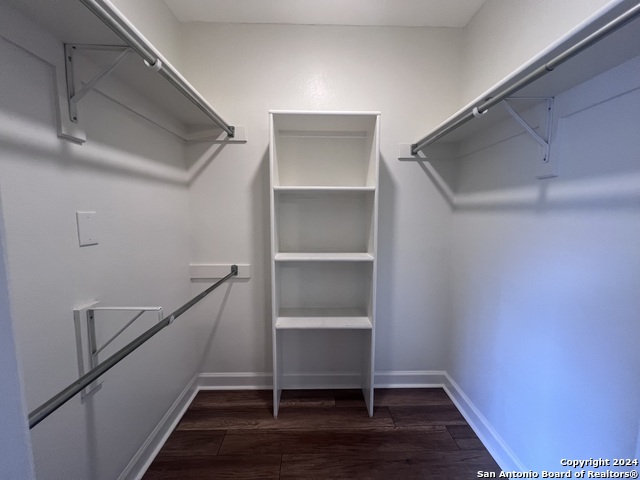 Image 13 of 19 For 11311 Sir Winston St 308