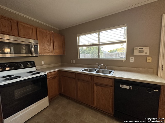 Details for 8019 Rio Niebla, San Antonio, TX 78249