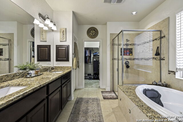 Listing photo id 15 for 755 Panorama