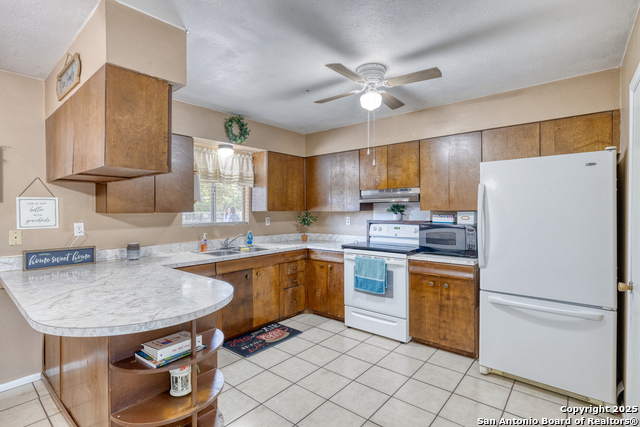 Image 2 of 9 For 317 Studer Cr