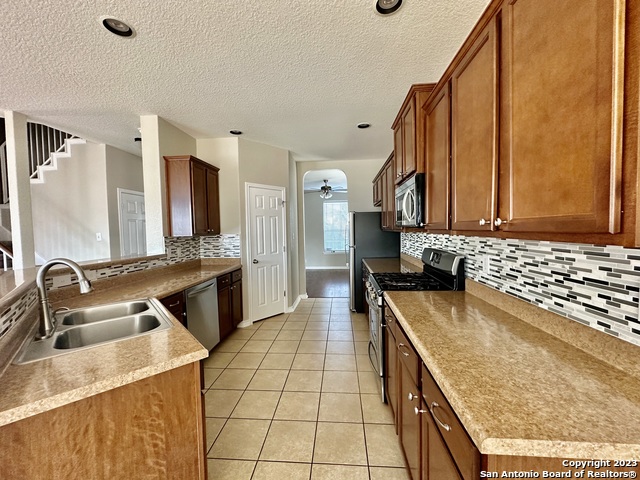 Image 22 of 27 For 543 Red Quill Nest