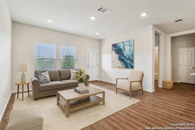 Image 2 of 21 For 4006 Bay Leaf