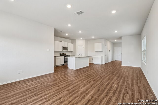 Image 4 of 21 For 4006 Bay Leaf