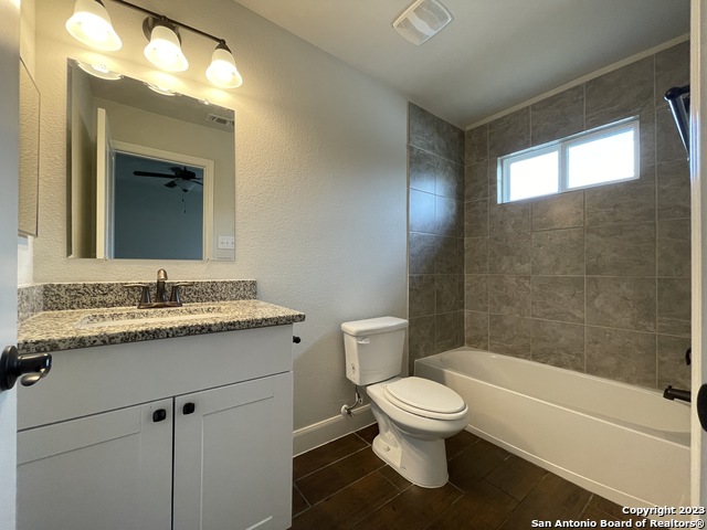 Image 8 of 14 For 6407 Melanzane Ave  103