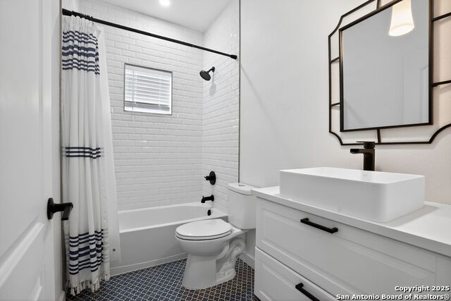 Listing photo id 8 for 1906 Crockett E