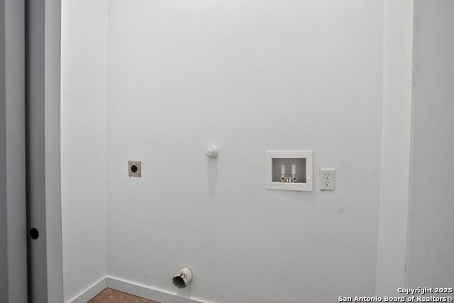 Listing photo id 13 for 1906 Crockett E