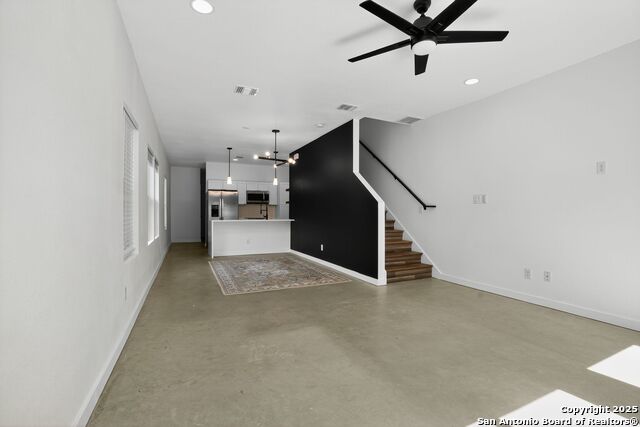 Listing photo id 4 for 1906 Crockett E