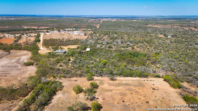 Image 11 of 43 For 320 Pullins Drive