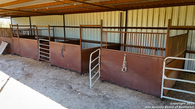 Image 14 of 43 For 320 Pullins Drive