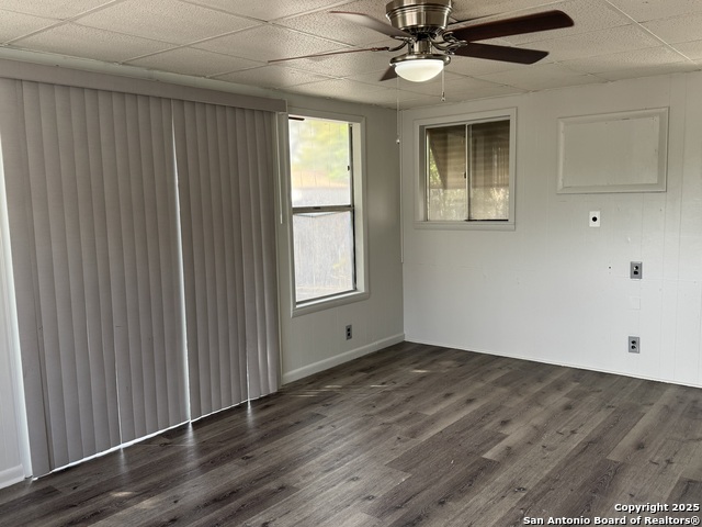 Image 12 of 19 For 8415 Braewick