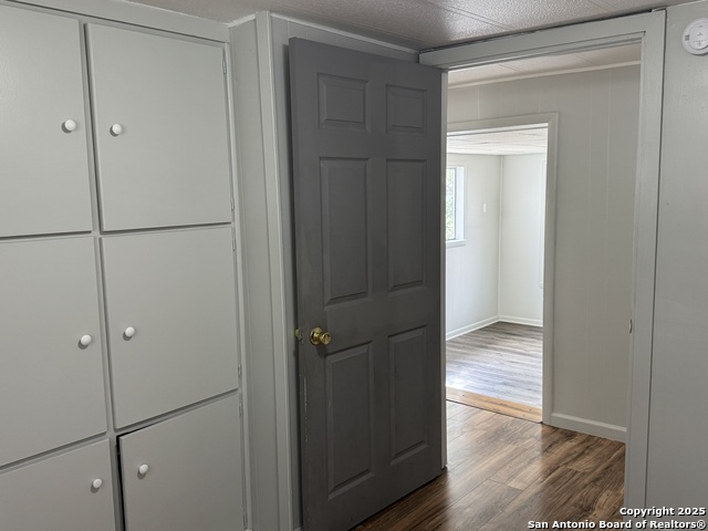 Image 15 of 19 For 8415 Braewick