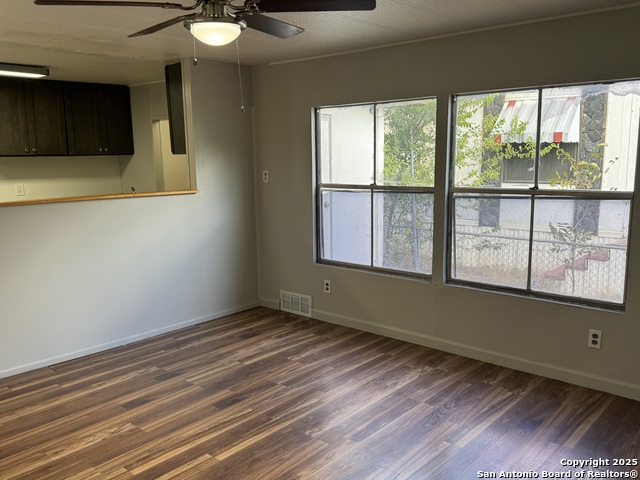 Image 2 of 19 For 8415 Braewick