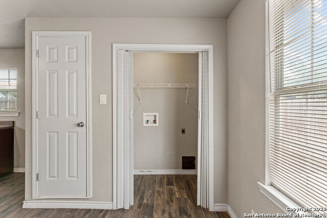 Image 18 of 24 For 315 Pool Drive B