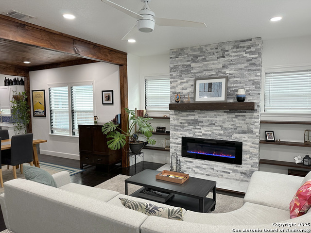 Image 5 of 30 For 1614 Magnolia