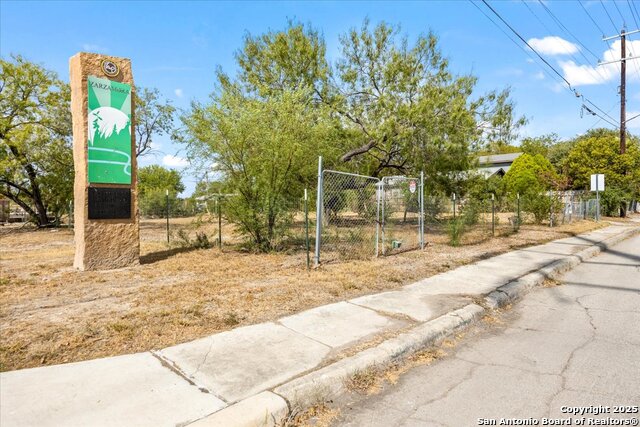 Image 17 of 18 For 331 San Ignacio N