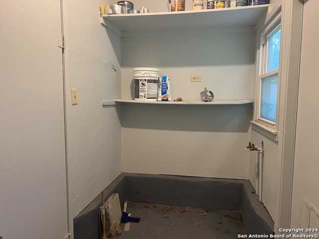 Image 16 of 20 For 309 Aero Ave