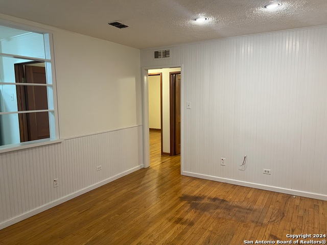 Image 3 of 20 For 309 Aero Ave