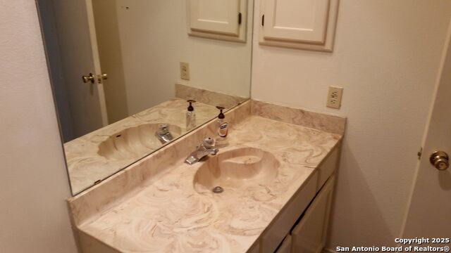 Image 7 of 11 For 4107 Medical 6107