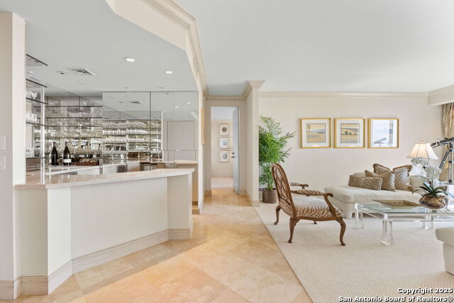 Image 39 of 54 For 700 Hildebrand E 1401