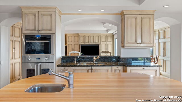 Image 52 of 54 For 700 Hildebrand E 1401