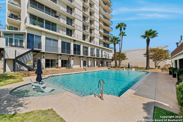 Image 53 of 54 For 700 Hildebrand E 1401