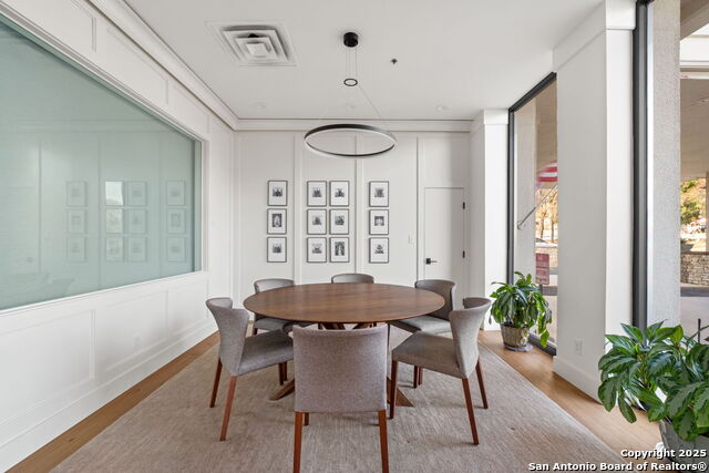 Image 7 of 54 For 700 Hildebrand E 1401