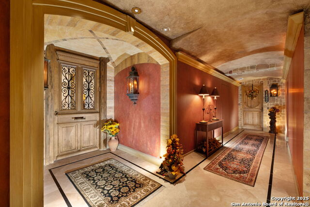 Image 9 of 54 For 700 Hildebrand E 1401