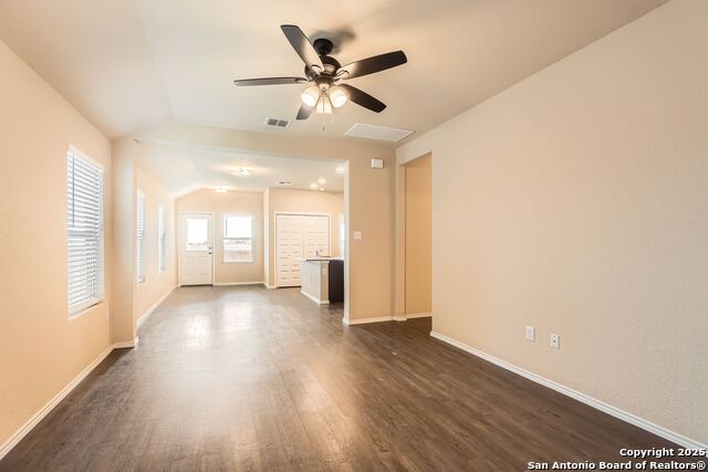 Image 6 of 31 For 2066 Chelsea