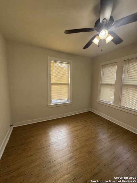 Image 5 of 9 For 407 Locust E 6