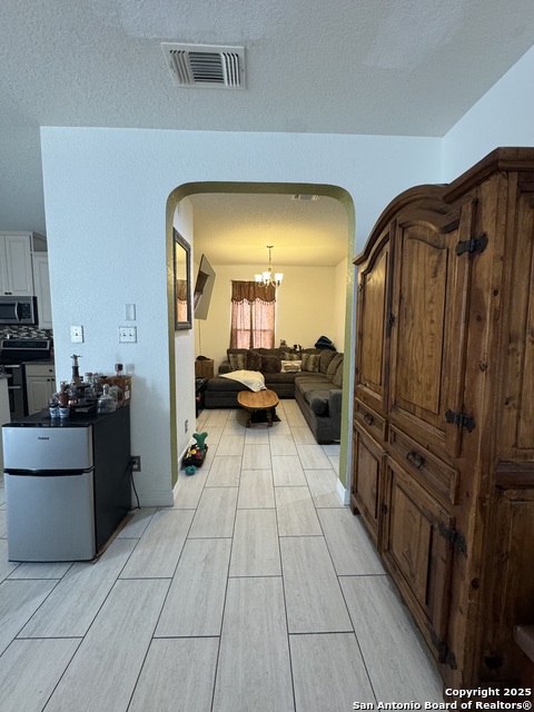 Image 15 of 34 For 4335 Ivan Dr