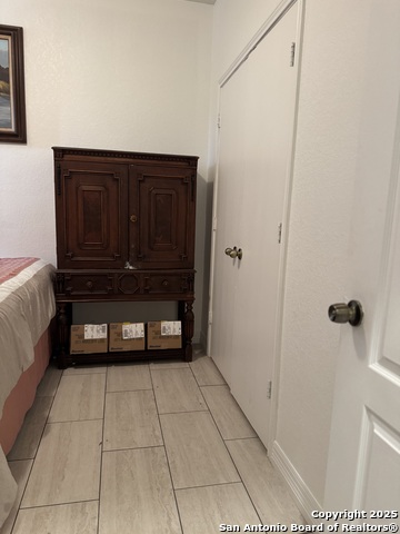 Image 20 of 34 For 4335 Ivan Dr