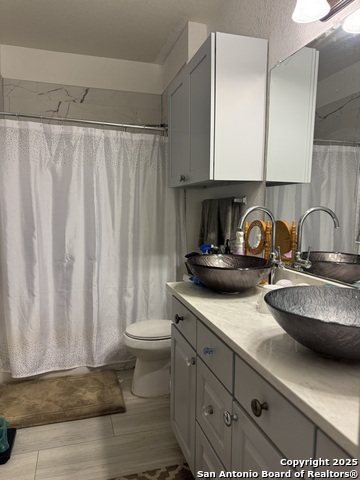 Image 28 of 34 For 4335 Ivan Dr