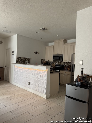 Image 6 of 34 For 4335 Ivan Dr