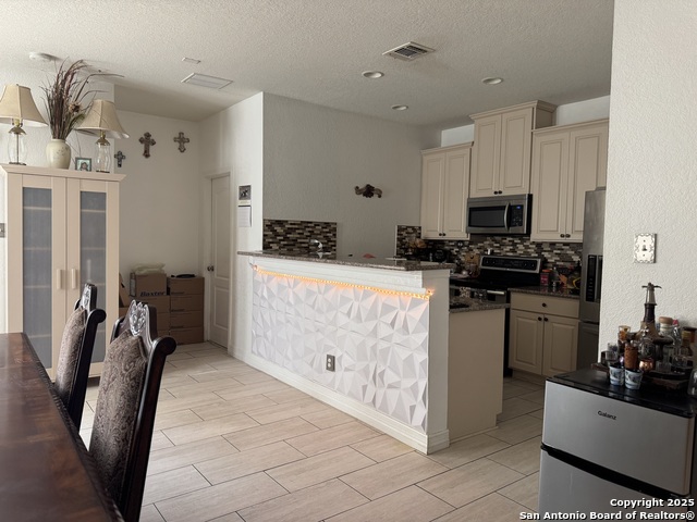 Image 8 of 34 For 4335 Ivan Dr