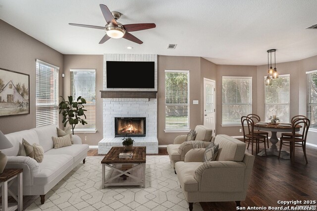 Image 2 of 20 For 3347 Stallion Crk