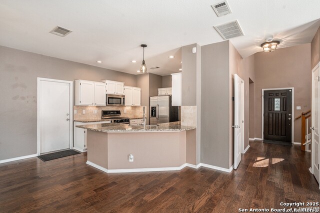 Image 4 of 20 For 3347 Stallion Crk