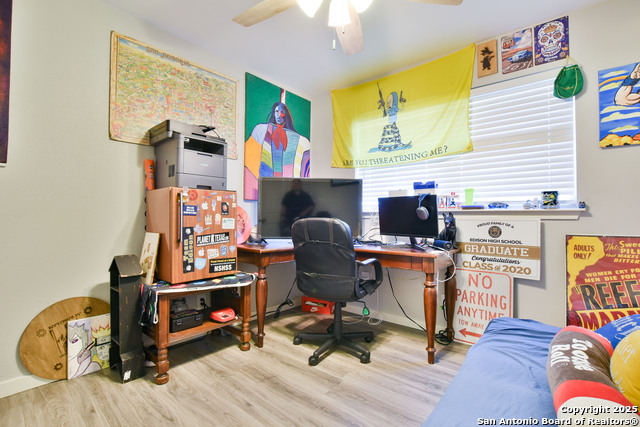 Image 10 of 15 For 411 Gevers S