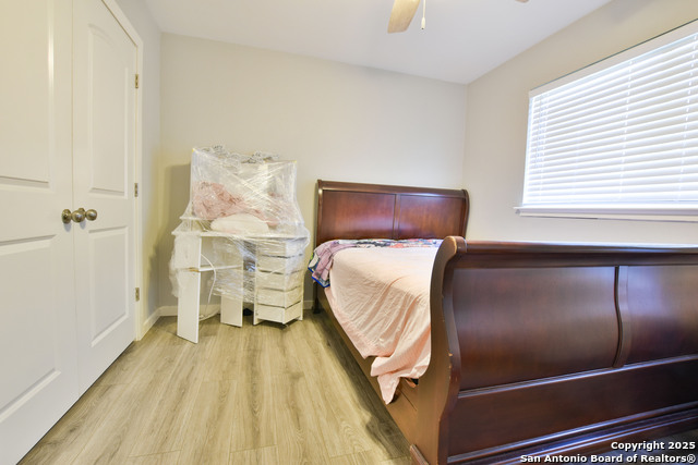 Image 12 of 15 For 411 Gevers S