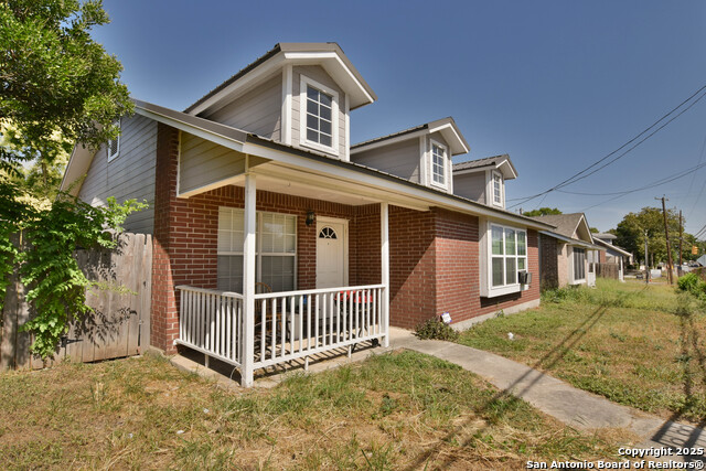 Image 2 of 15 For 411 Gevers S