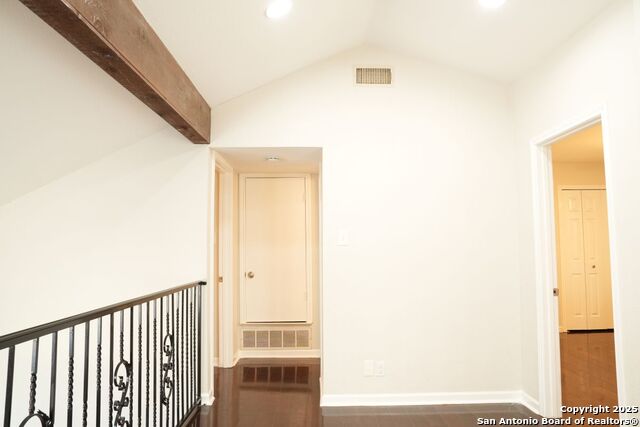 Image 26 of 38 For 3402 Tree Hill