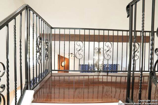 Image 33 of 38 For 3402 Tree Hill