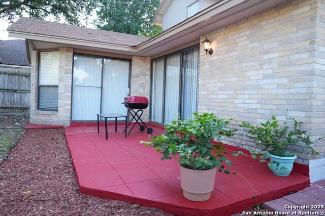 Image 36 of 38 For 3402 Tree Hill