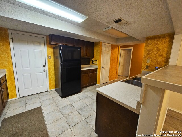 Image 11 of 25 For 5723 Larkdale