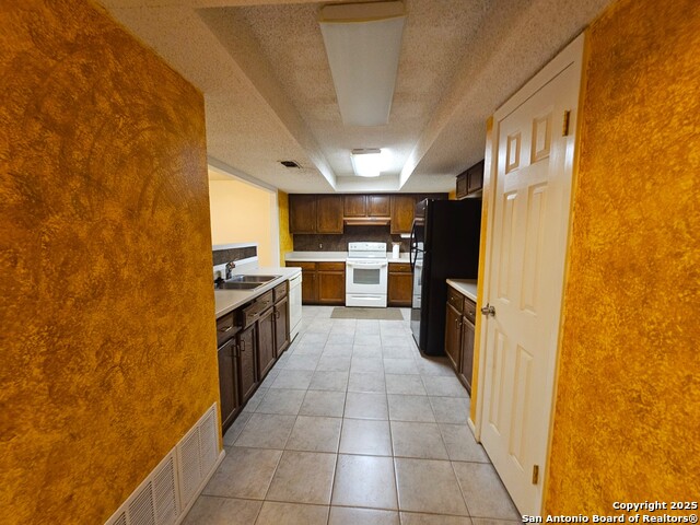 Image 12 of 25 For 5723 Larkdale