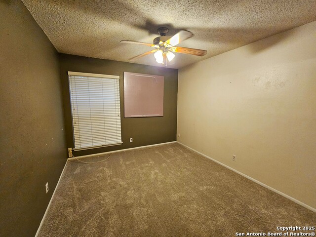 Image 13 of 25 For 5723 Larkdale